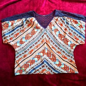 Aztec Patterned V-Neck Blouse L
